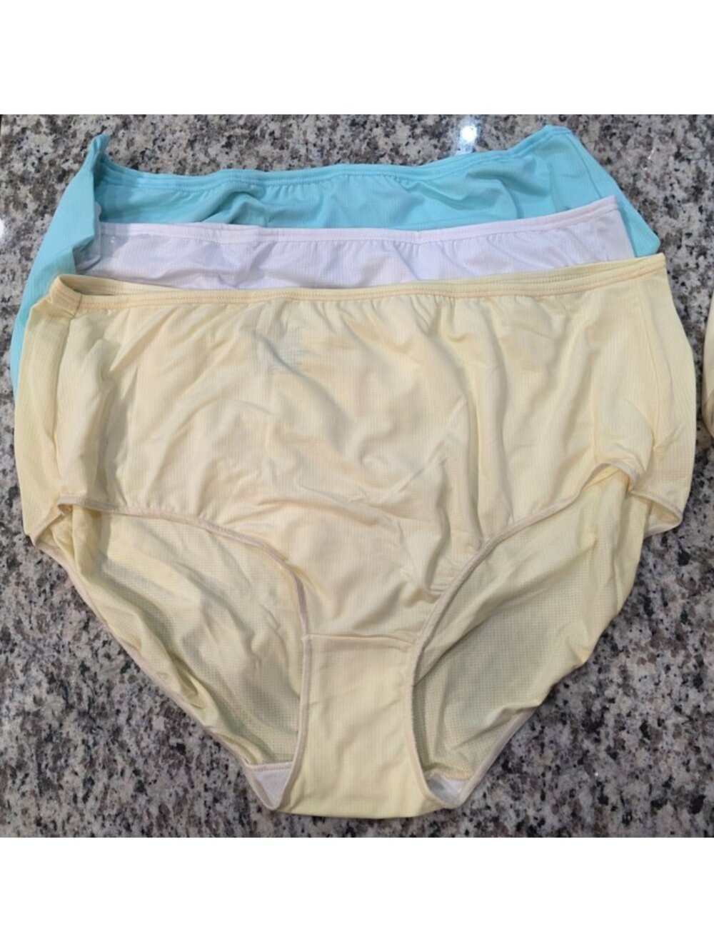 Hanes Cool Comfort Womens Briefs 6ct Size 10 /3 XL NEW Tagless
